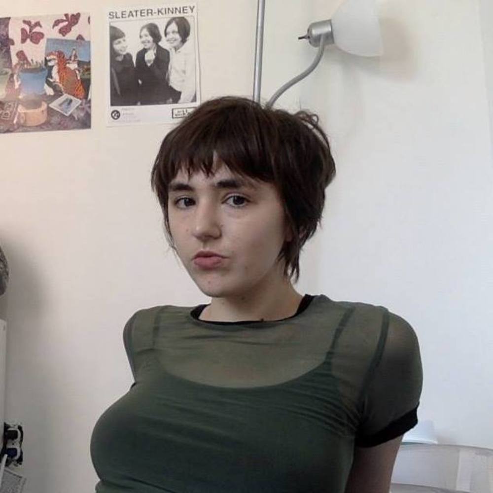 Meet your Posher, Eva